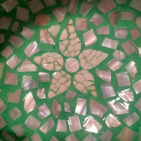 Hand Crafted Sea Shell and Coconut Shell Bowl Abalone - Picture 4 of 6